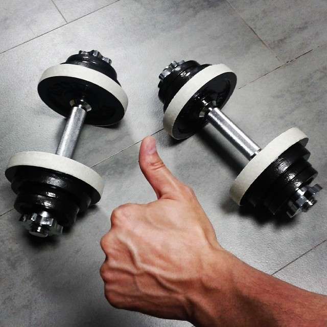 Exercises with dumbbells help you lose weight fast